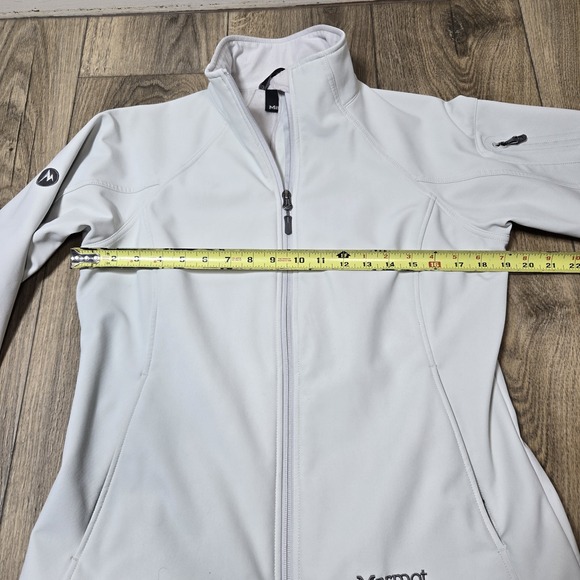 Marmot Women's Ski Jacket in Light Gray - Picture 3 of 10